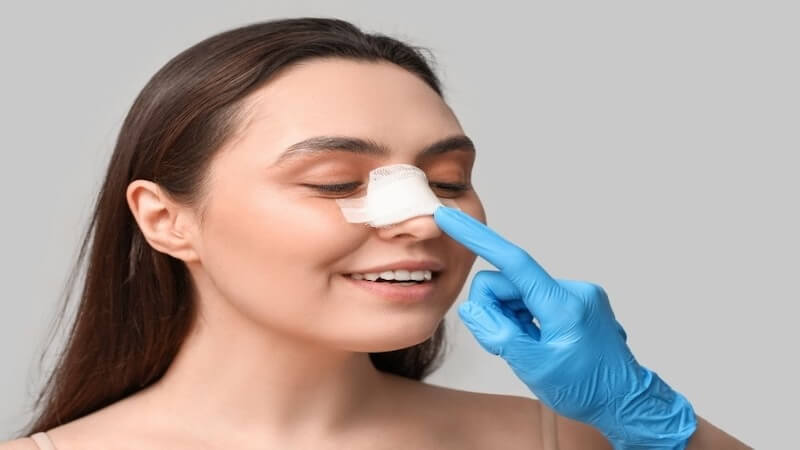 Burun Estetiği: Estetik ve Fonksiyonelliğin Mükemmel Uyumu